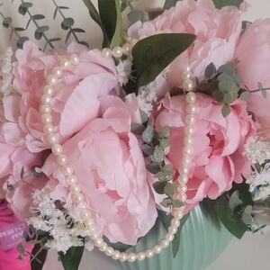 Elegant Pearl Necklace, 18"